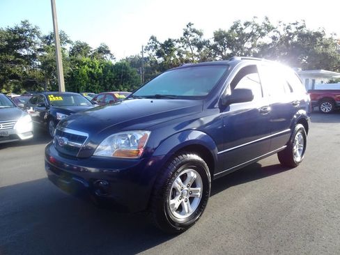 Used 2009 Kia Sorento LX image 7