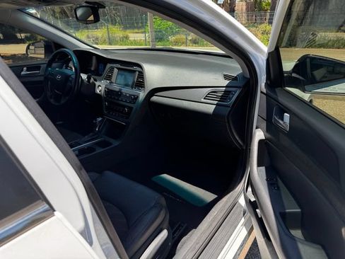 Used 2017 Hyundai Sonata Sport w/ Value Edition Package 02 FWD image 24