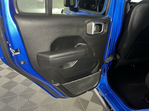 Used 2022 Jeep Wrangler Unlimited Sport image 28