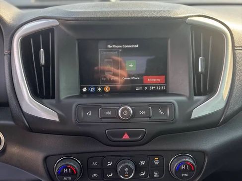 Used 2018 GMC Terrain SLE w/ Driver Convenience Package FWD image 15