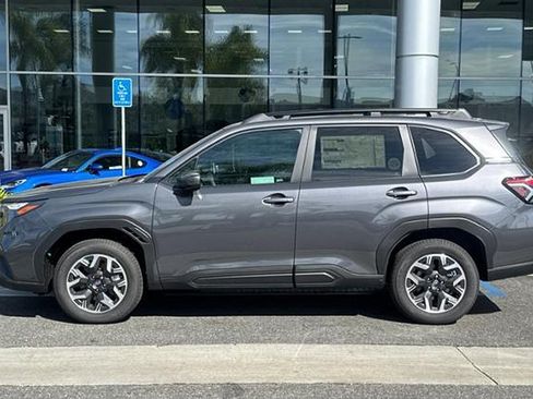 Used 2026 Subaru Forester Premium AWD/4WD image 7