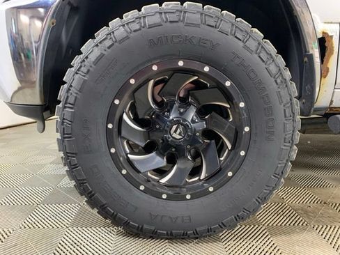 Used 2014 RAM 2500 SLT AWD/4WD image 30