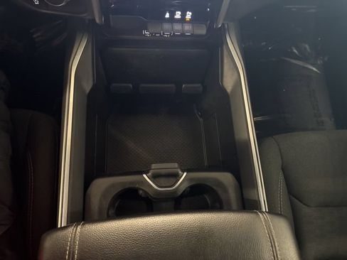 Used 2025 RAM 1500 Big Horn AWD/4WD image 20