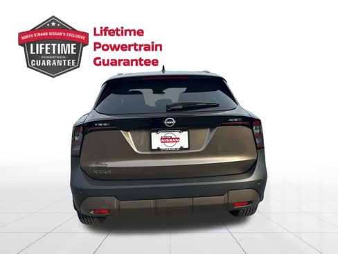 New 2026 Nissan Kicks SV image 6