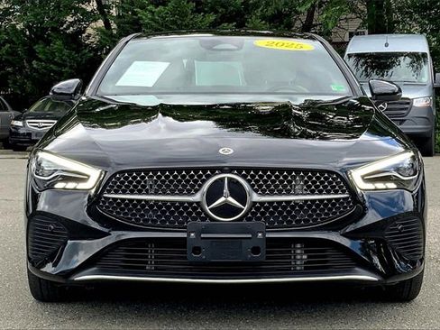Used 2025 Mercedes-Benz CLA 250 4MATIC image 2