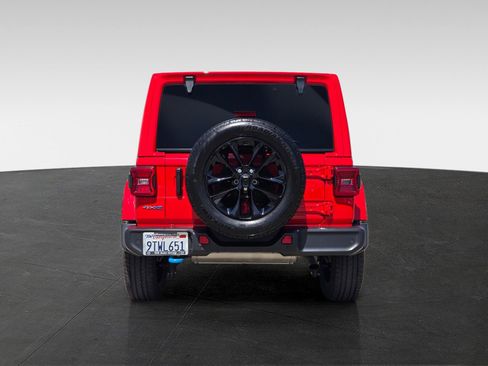 Used 2024 Jeep Wrangler Unlimited Sahara w/ Safety Group AWD/4WD image 5