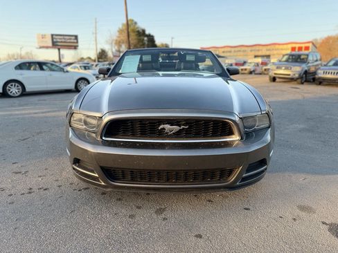 Used 2013 Ford Mustang Premium image 2