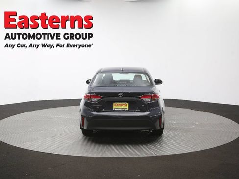Used 2025 Toyota Corolla LE FWD image 35