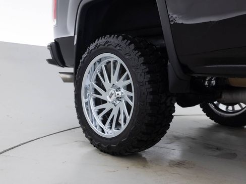 Used 2017 GMC Sierra 1500 Denali w/ Denali Ultimate Package image 19