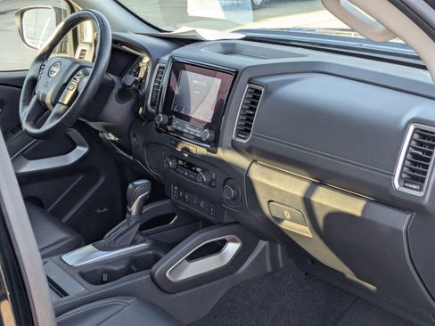 Certified 2024 Nissan Frontier SL w/ Technology Package image 31