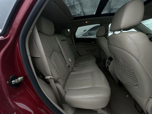 Used 2010 Cadillac SRX Luxury image 21