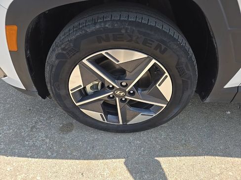 Used 2025 Hyundai Tucson SEL FWD image 24