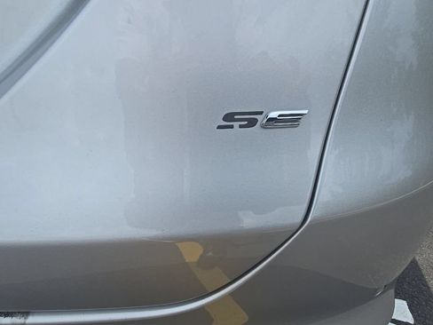 Used 2013 Ford Fusion SE FWD image 6