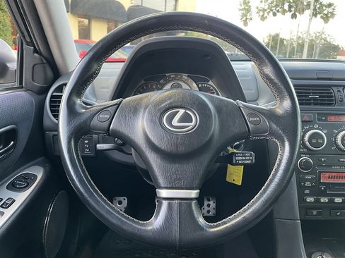 Used 2004 Lexus IS 300 image 27
