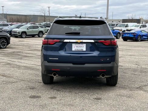 Used 2023 Chevrolet Traverse LT image 4