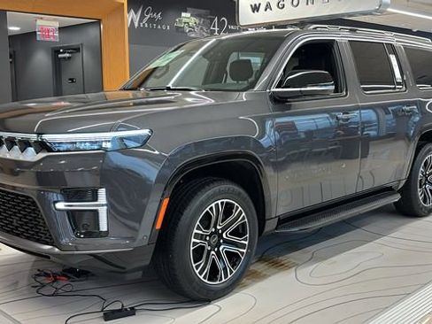 New 2026 Jeep Grand Wagoneer 4WD image 4