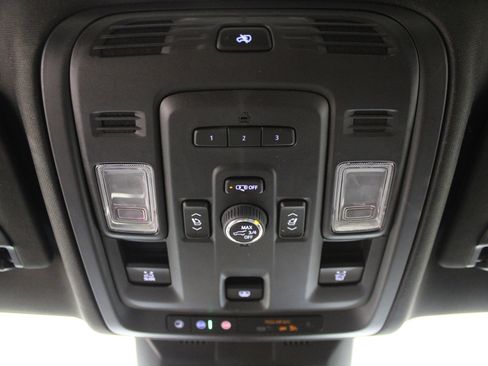 Used 2023 Cadillac Escalade ESV Sport w/ Touring Package image 33