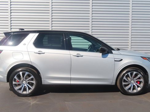 Used 2023 Land Rover Discovery Sport SE R-Dynamic image 15