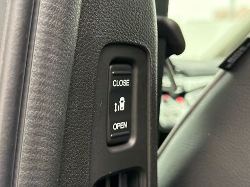 New 2026 Honda Odyssey Touring image 19