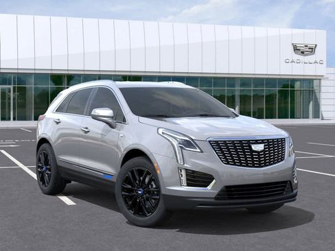 New 2025 Cadillac XT5 Luxury w/ LPO, Blue Accent Package image 22