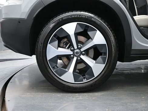 New 2026 Volvo XC40 B5 Plus w/ Protection Package Premier AWD/4WD image 17