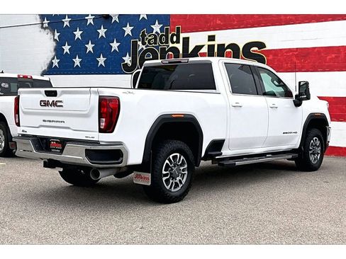 Used 2023 GMC Sierra 2500 SLE w/ SLE Value Package; image 2