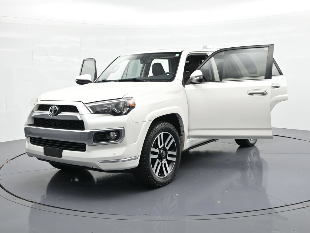 Used 2015 Toyota 4Runner Limited AWD/4WD image 26