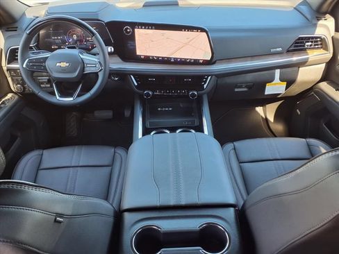 New 2026 Chevrolet Suburban High Country AWD/4WD image 9