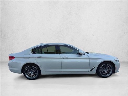 Used 2018 BMW 540i RWD image 4
