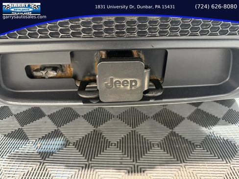 Used 2017 Jeep Compass Limited image 23