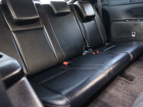 Used 2018 Toyota Highlander XLE image 13