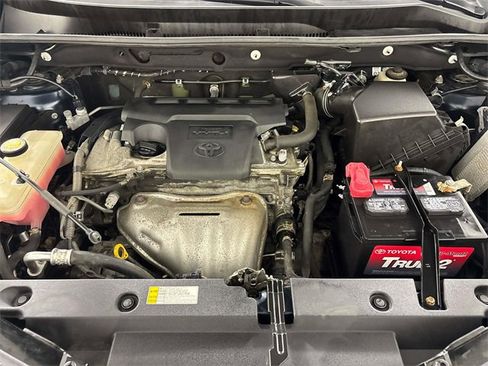 Used 2017 Toyota RAV4 SE image 26