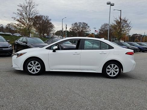 Used 2024 Toyota Corolla LE image 4