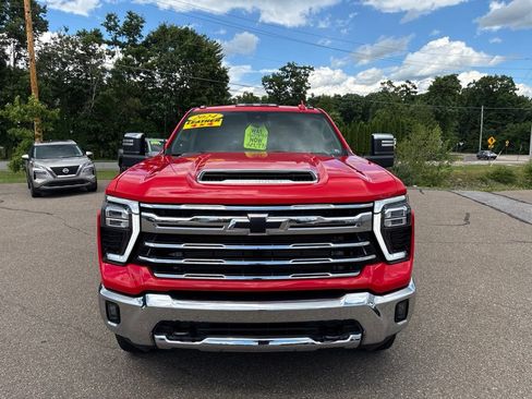 Used 2024 Chevrolet Silverado 2500 LTZ AWD/4WD image 9