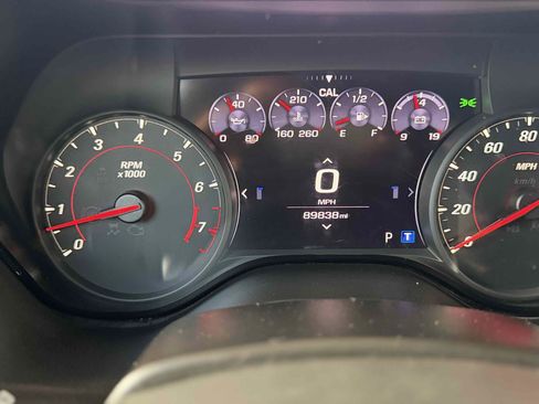 Used 2020 Chevrolet Camaro SS RWD image 15