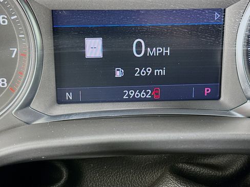 Used 2023 GMC Acadia SLT w/ Elevation Edition image 19