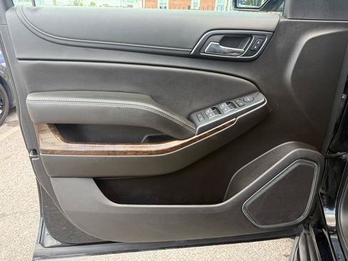 Used 2020 Chevrolet Tahoe 4WD image 36