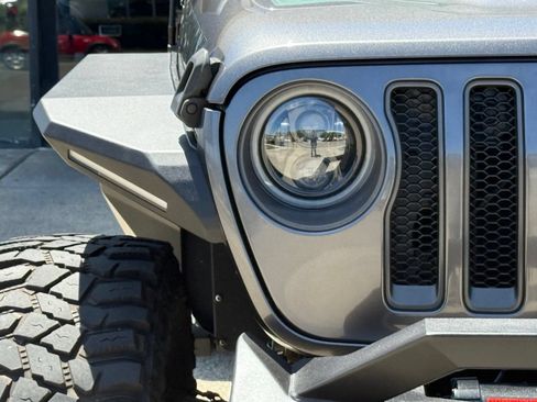 Used 2018 Jeep Wrangler Unlimited Rubicon AWD/4WD image 7