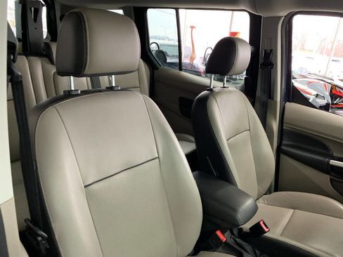 Used 2014 Ford Transit Connect XLT image 15