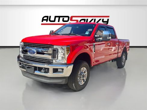 Used 2019 Ford F350 XLT w/ XLT Premium Package image 3