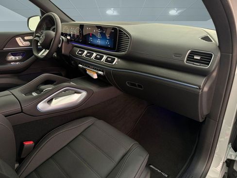 New 2026 Mercedes-Benz GLS 580 4MATIC image 22