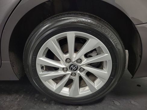 Used 2023 Toyota Camry LE image 10