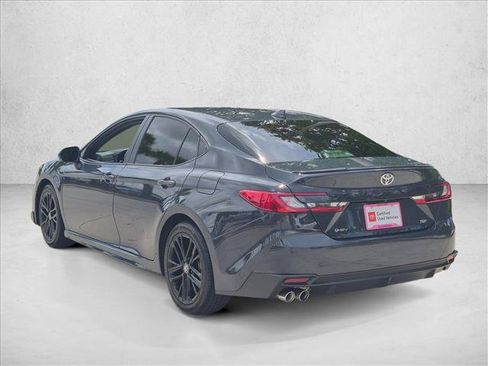 Used 2026 Toyota Camry SE FWD image 7