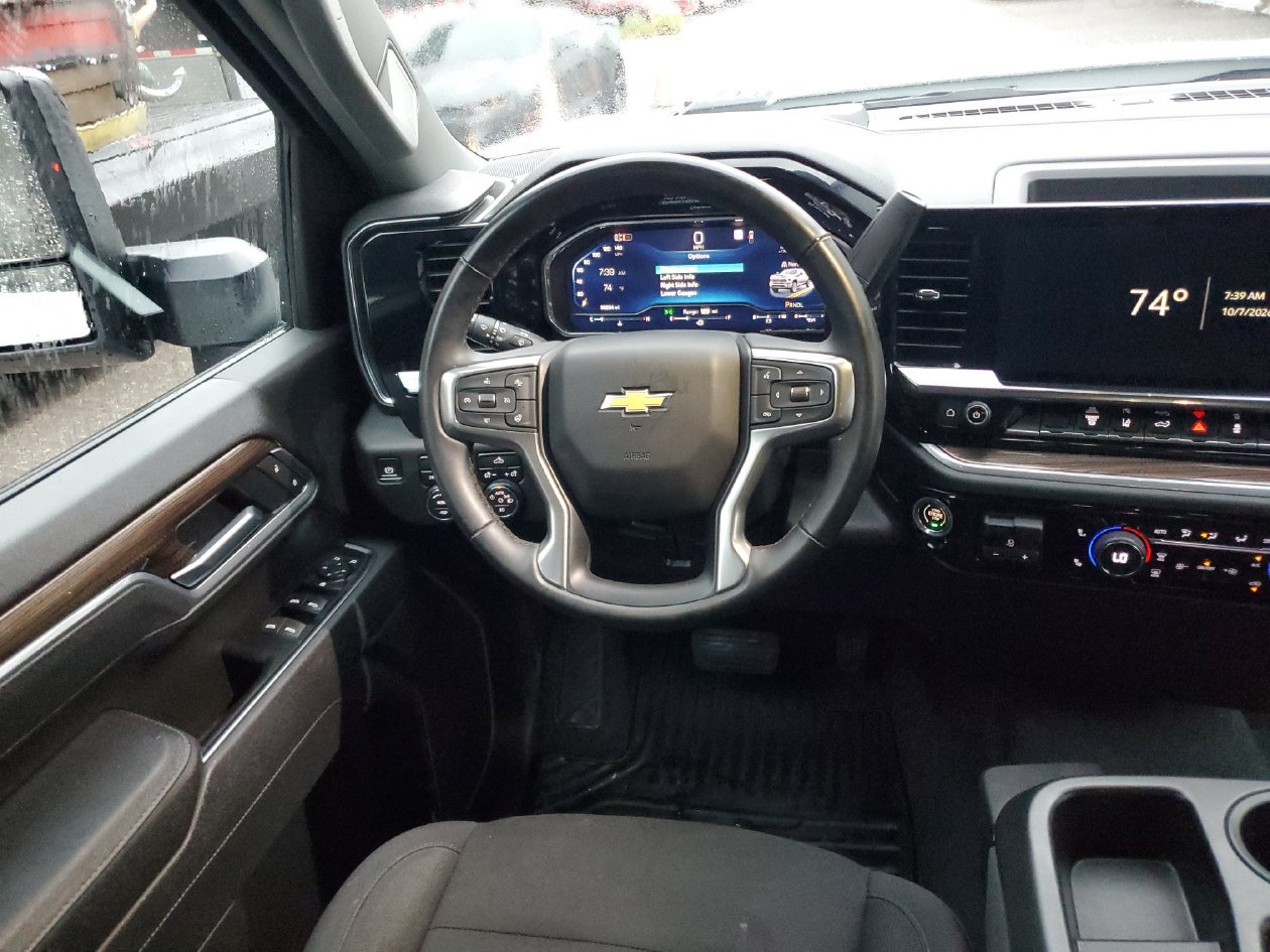 Used 2025 Chevrolet Silverado 2500 LT w/ Convenience Package AWD/4WD image 14