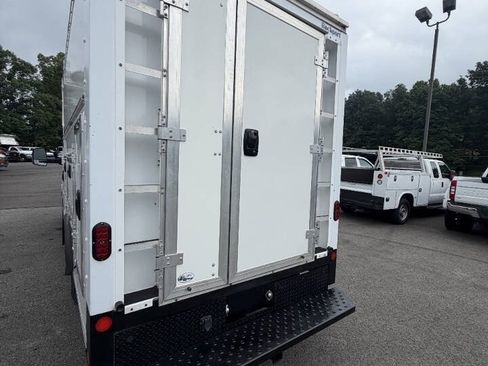 Used 2022 Chevrolet Express 3500 w/ Power Convenience Package RWD image 12