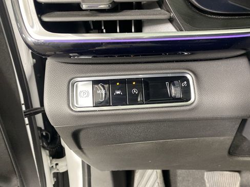 Certified 2025 Buick Envision Preferred image 20