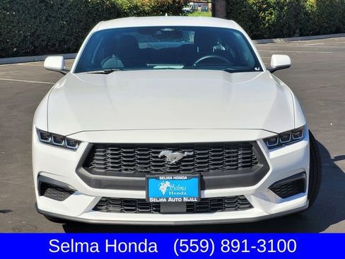 Used 2025 Ford Mustang Coupe image 3