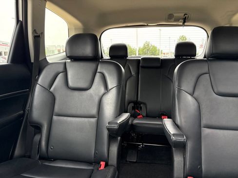 Used 2025 Kia Telluride S AWD/4WD image 18