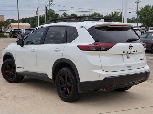 Used 2025 Nissan Rogue SV w/ Rock Creek Premium Package AWD/4WD image 2
