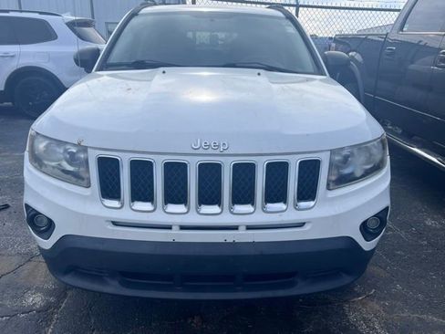 Used 2014 Jeep Compass Sport FWD image 3